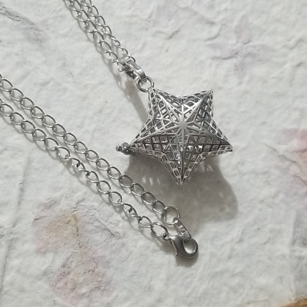 Star locket cage necklace
